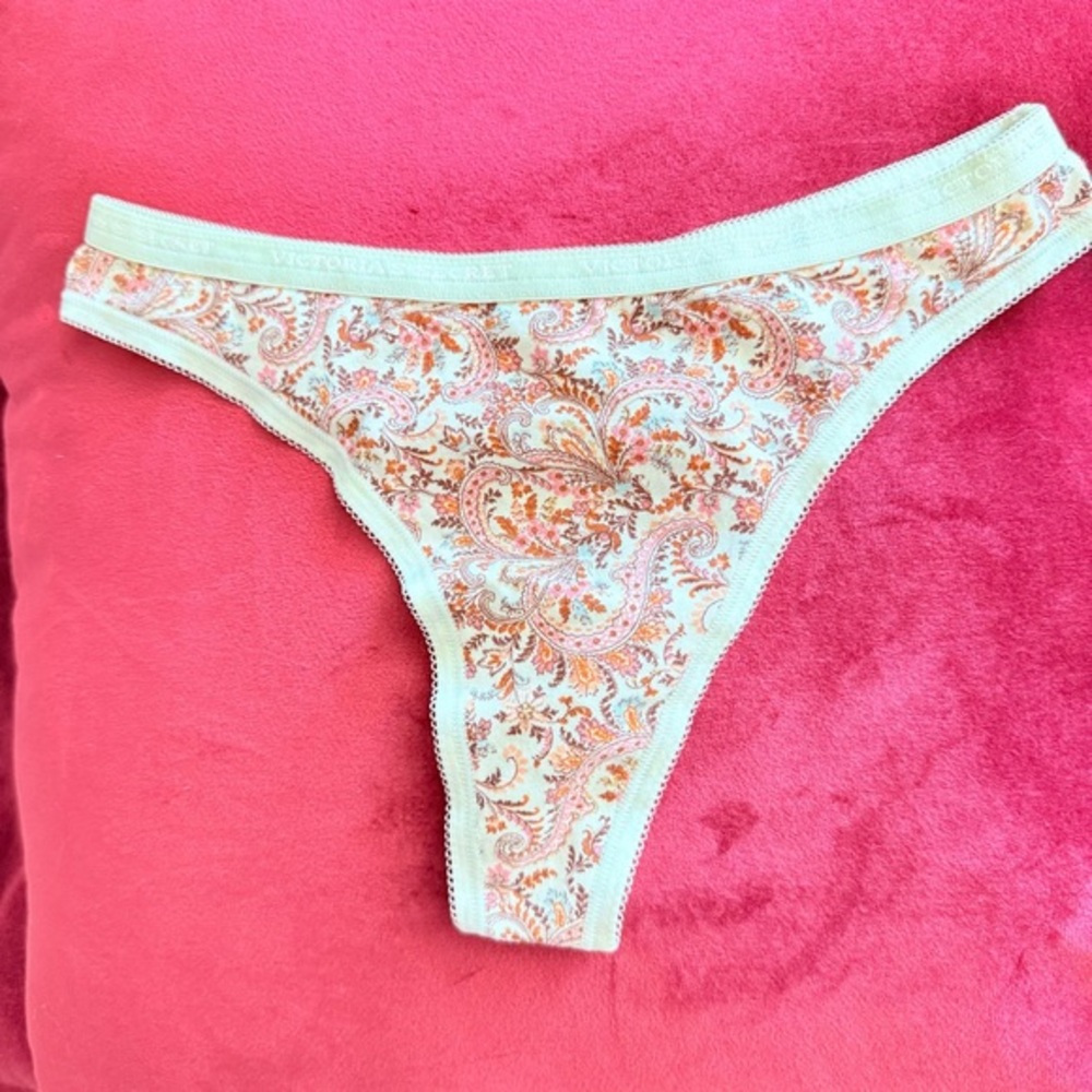 Victoria’s Secret Very Sexy Thong Panty Lace Satin Silky V-String Cotton Vintage